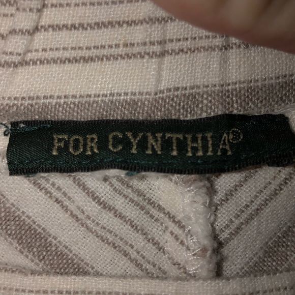 A-line linen skirt; off white with taupe design - Picture 3 of 4